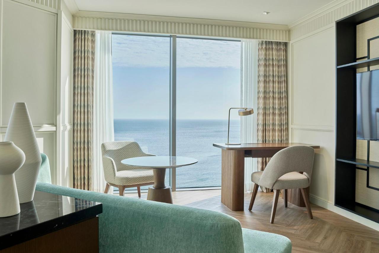 Grand Josun Busan Luaran gambar A guest room at The Carlyle