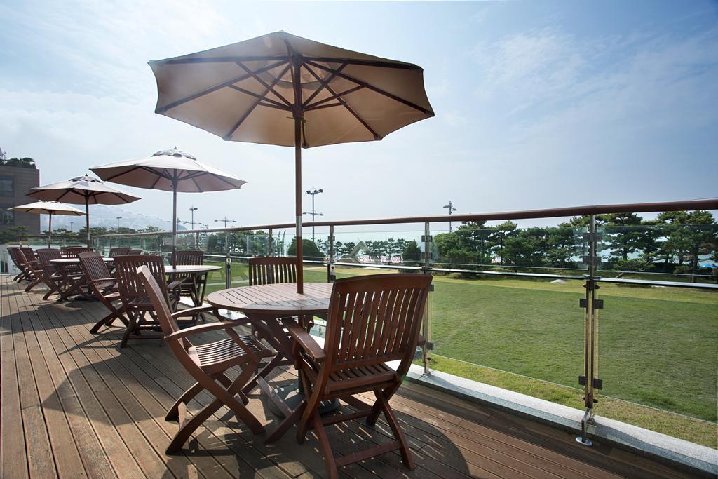 Grand Josun Busan Luaran gambar The clubhouse at the Hong Kong Golf Club